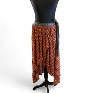 High low faux wrap skirt with a boho vibe Size Small